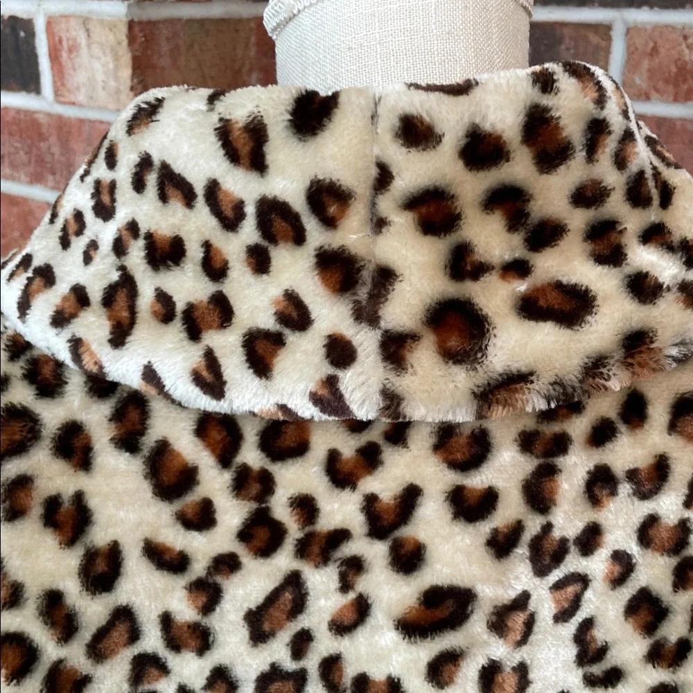 Tudor Court Faux‎ Fur Leopard Fuzzy Quilted Coat Size Large - Picture 6 of 9